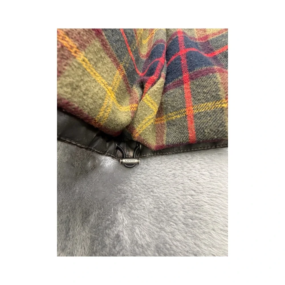 Levi's Puffer Jacket Mens M Dark Olive Prototype Factory Sample LMU26-092 Plaid